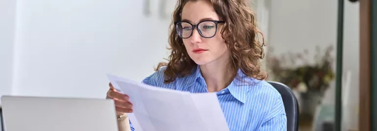Assistenten der Geschäftsführung am Arbeitsplatz
